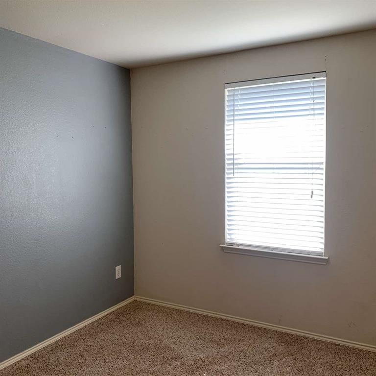 208 N Rolling Meadows Drive Property Photo 18