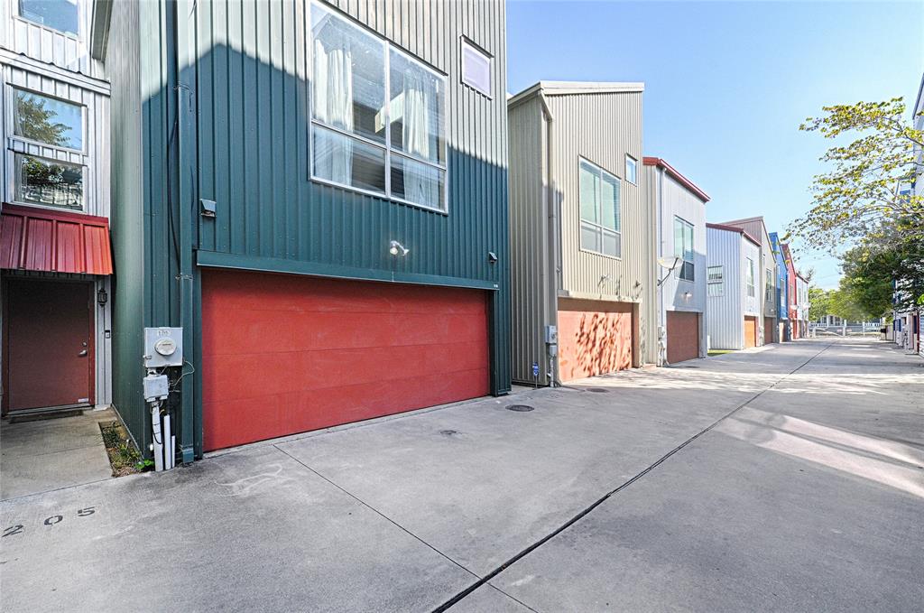 1207 Urban Lofts Drive Property Photo 1