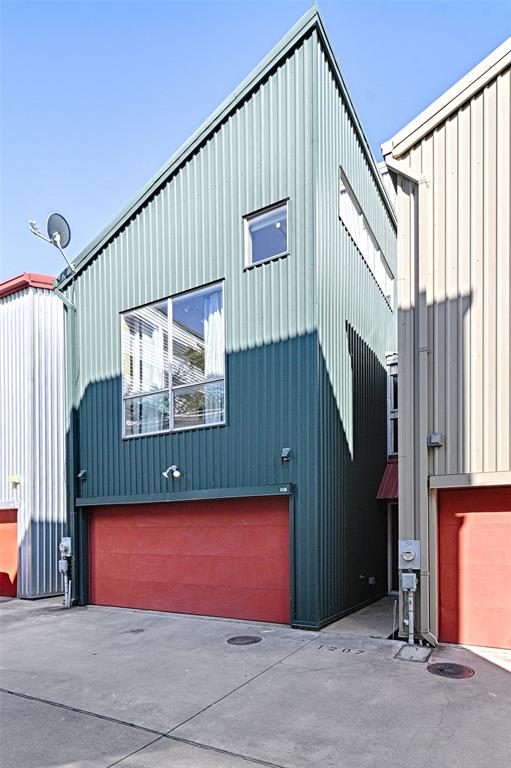 1207 Urban Lofts Drive Property Photo 1