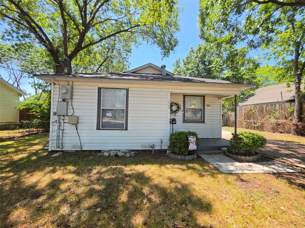 1043 Blaylock Circle Property Photo 1