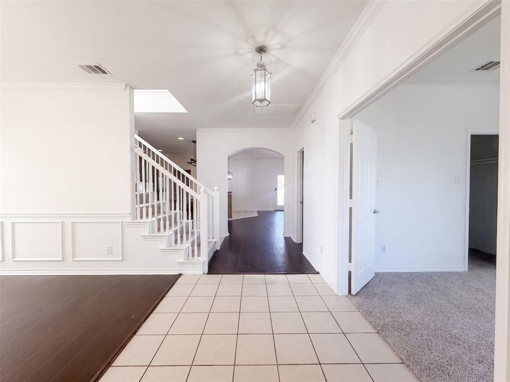 1232 Spanish Moss Drive Property Photo 3
