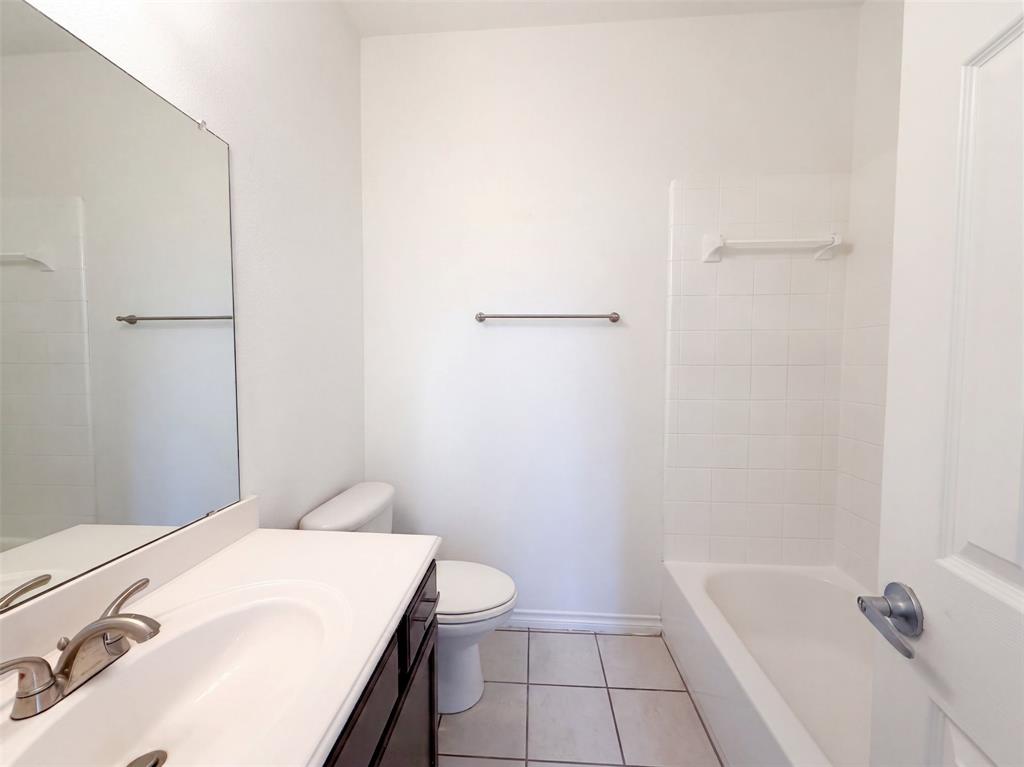 1232 Spanish Moss Drive Property Photo 9