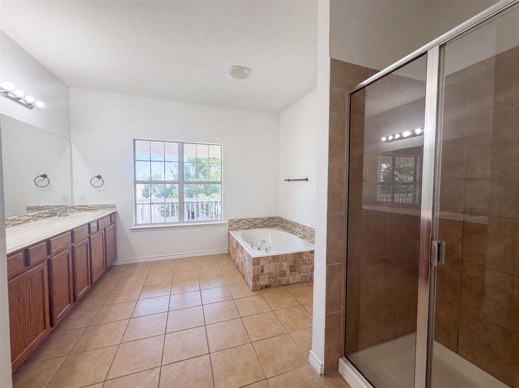 1232 Spanish Moss Drive Property Photo 11