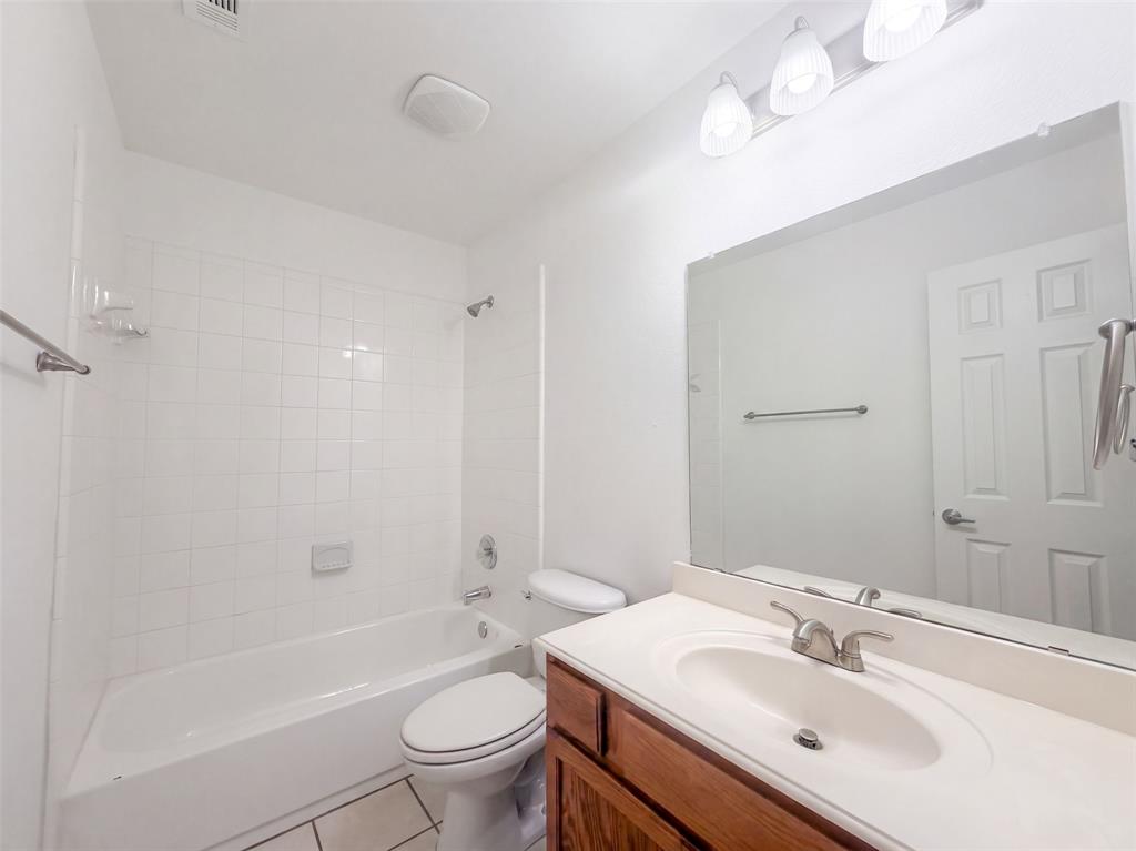 1232 Spanish Moss Drive Property Photo 15