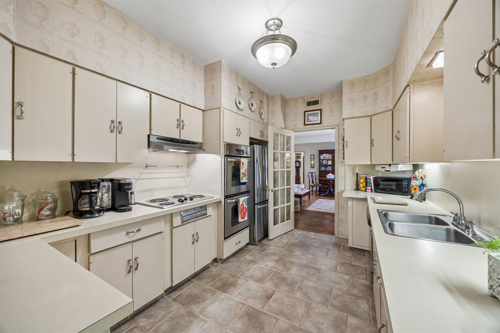 6310 Bandera Avenue C Property Photo 15