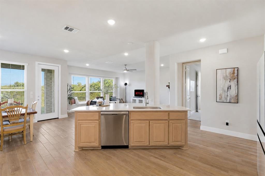 10000 Sequoia Street Property Photo 23