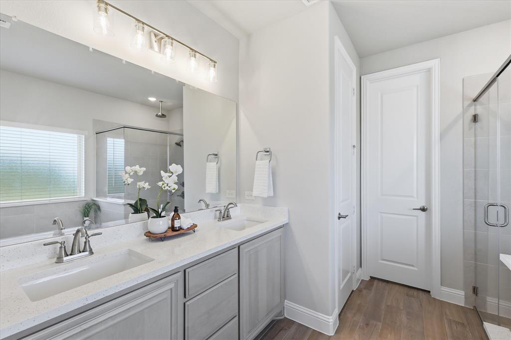 10000 Sequoia Street Property Photo 27