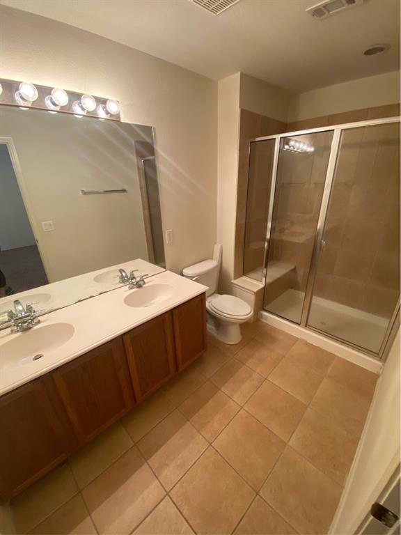2734 Hyde Park Drive Property Photo 10