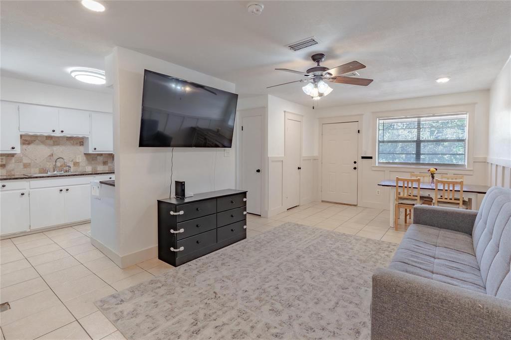 200 Hale Avenue Property Photo 2