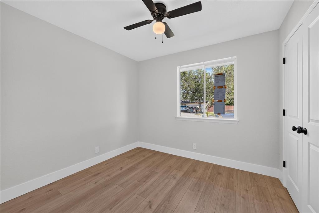 1037 W Grubb Drive Property Photo 13