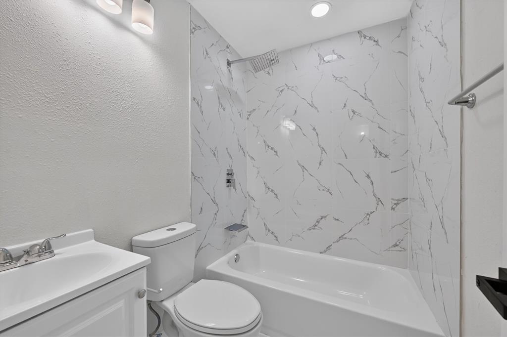 1037 W Grubb Drive Property Photo 15