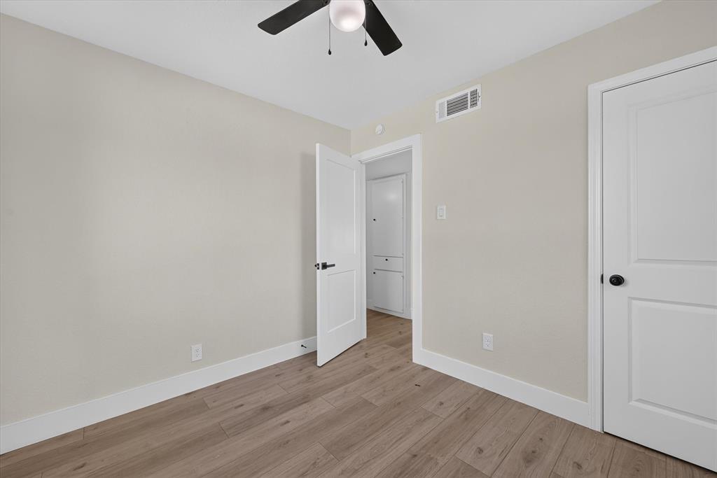 1037 W Grubb Drive Property Photo 17