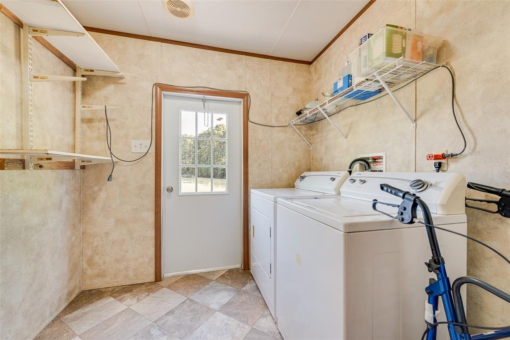 7401 County Road 4613 Property Photo 14