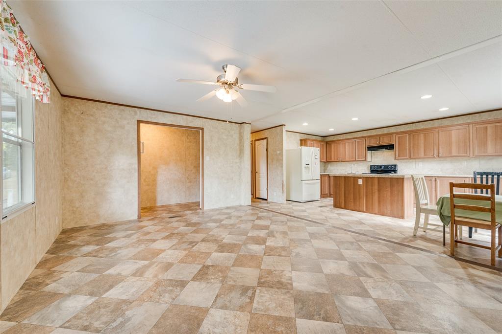 7401 County Road 4613 Property Photo 16