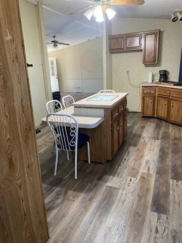 548 E Us Highway 69 Property Photo 5