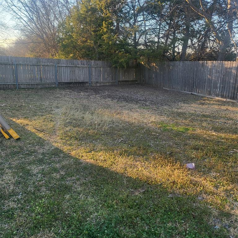 548 E Us Highway 69 Property Photo 9