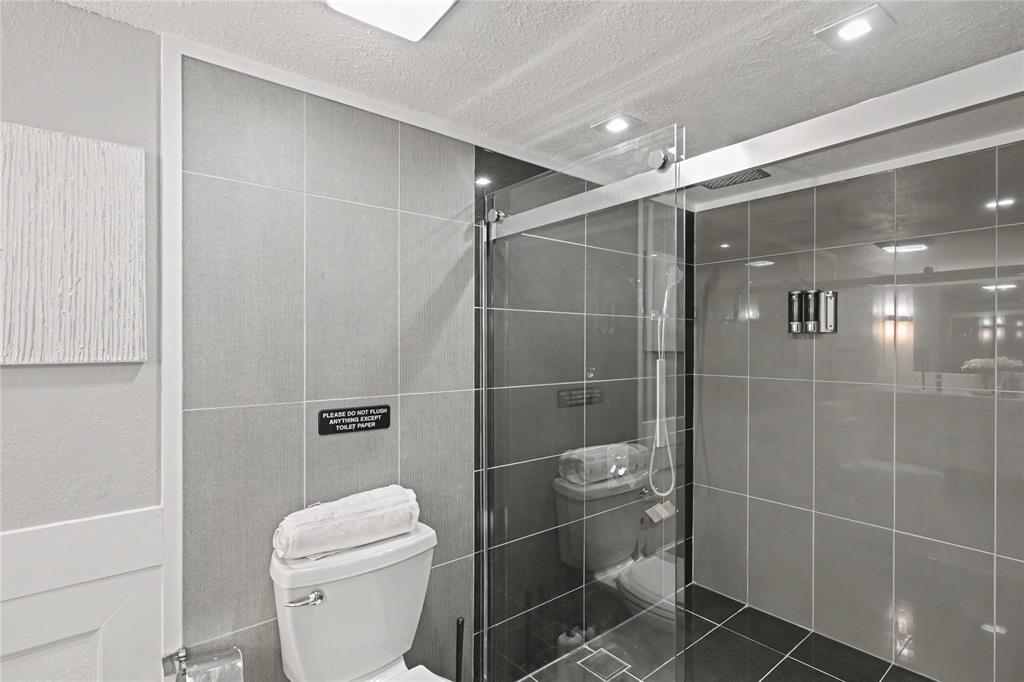 5101 Gallahad Drive Property Photo 12