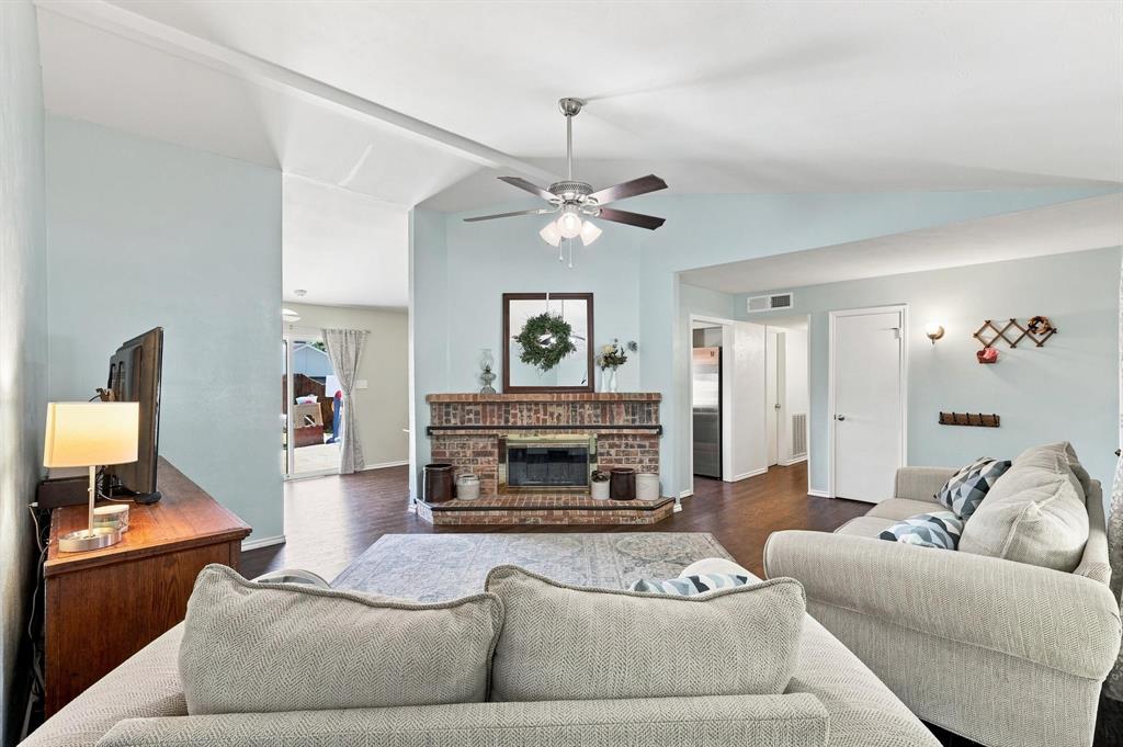 1302 Rivercrest Boulevard Property Photo 5