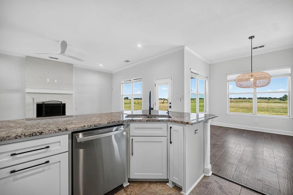 544 Gant Road Property Photo 8