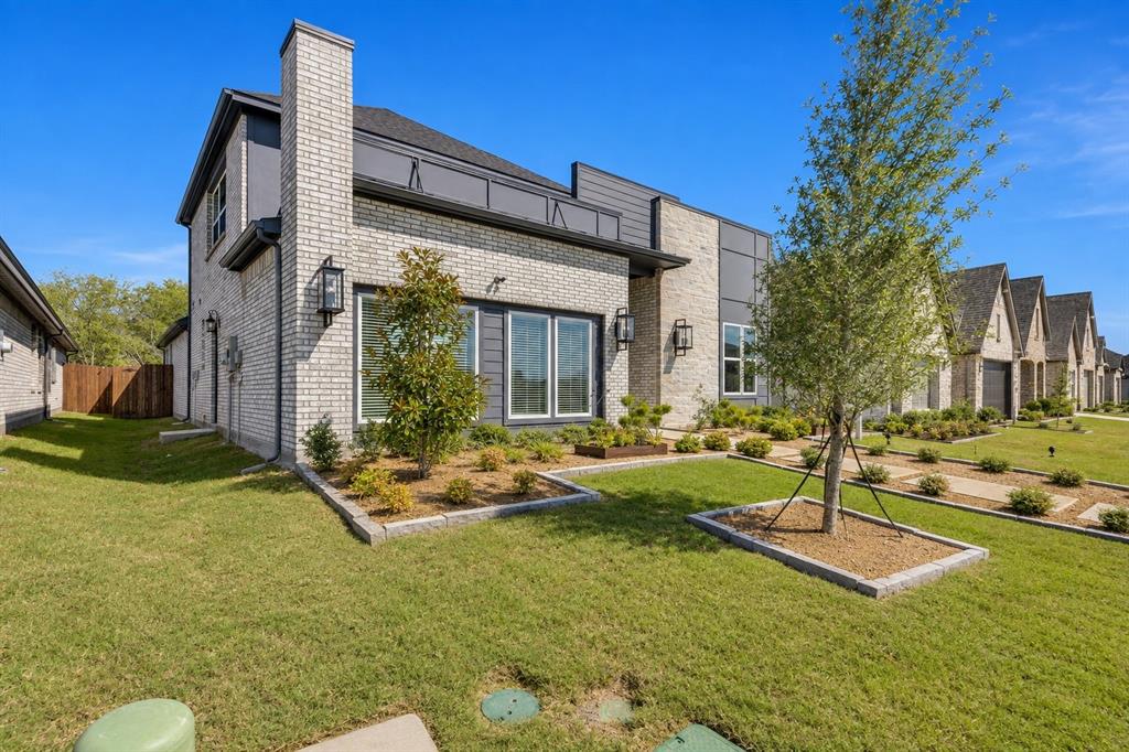 5208 Picasso Road Property Photo 3