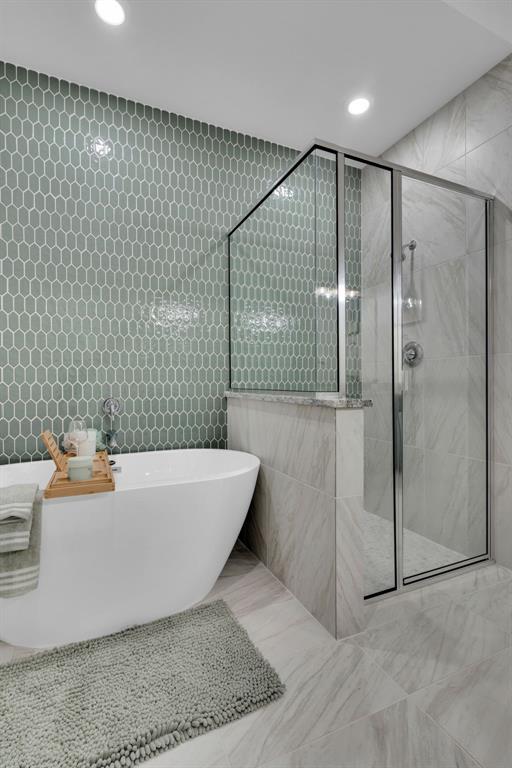 5208 Picasso Road Property Photo 8