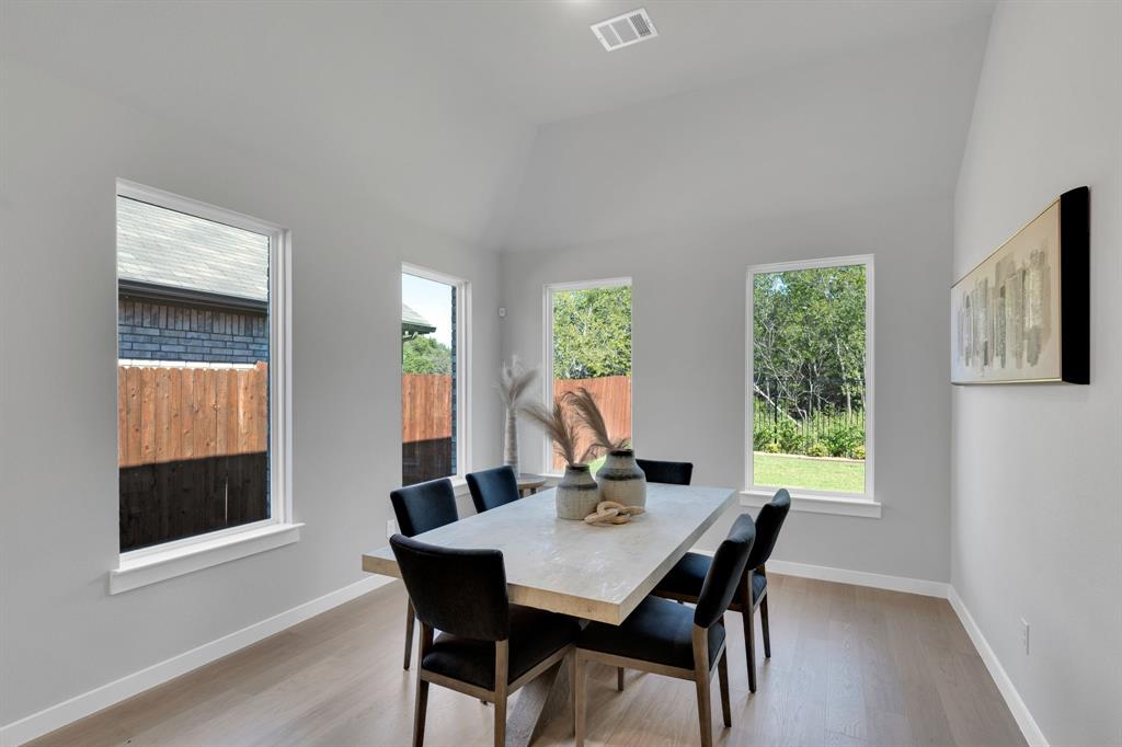 5208 Picasso Road Property Photo 15