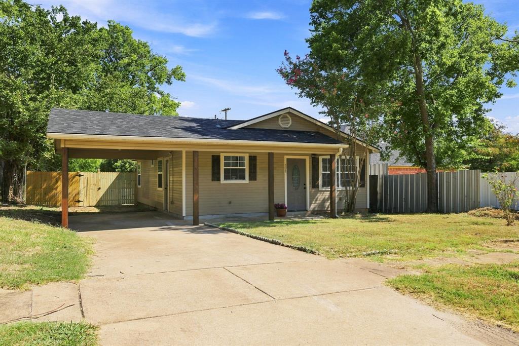 217 E Hull Street Property Photo 2