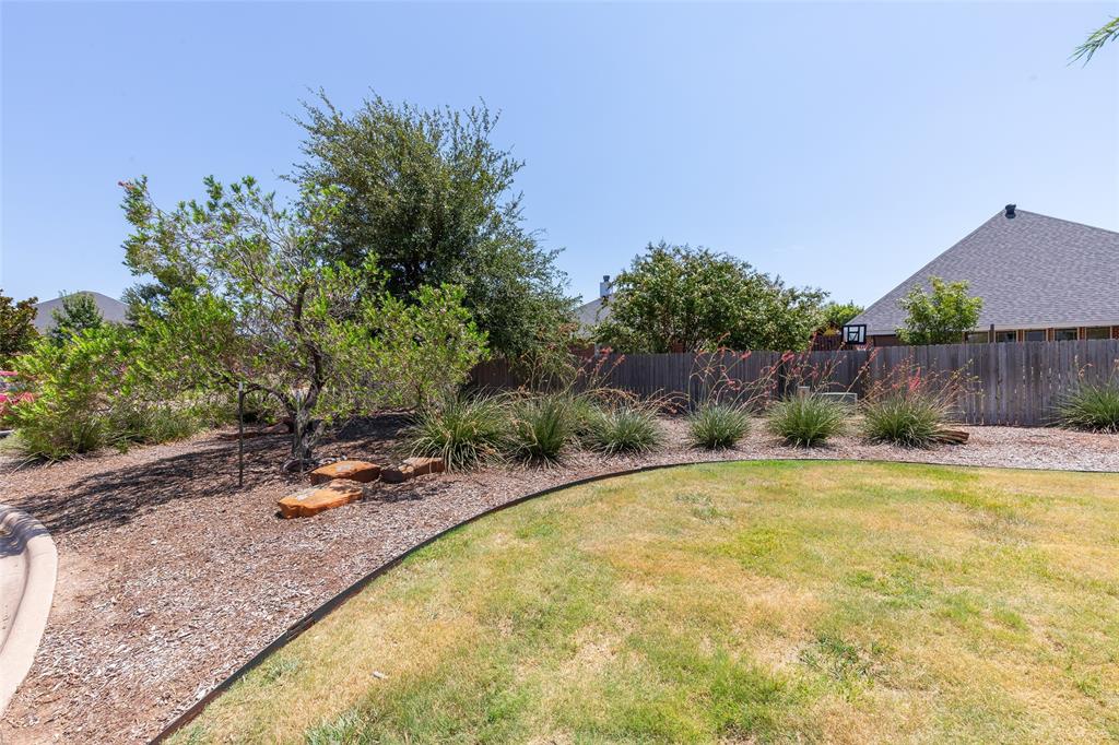 1418 Roadrunner Court Property Photo 4