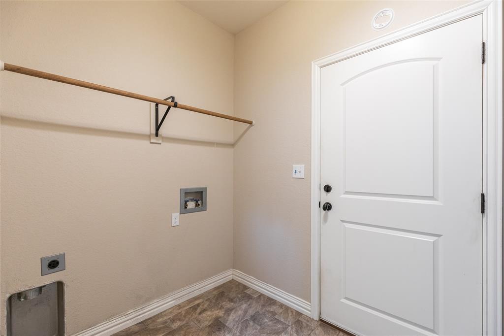 1418 Roadrunner Court Property Photo 28