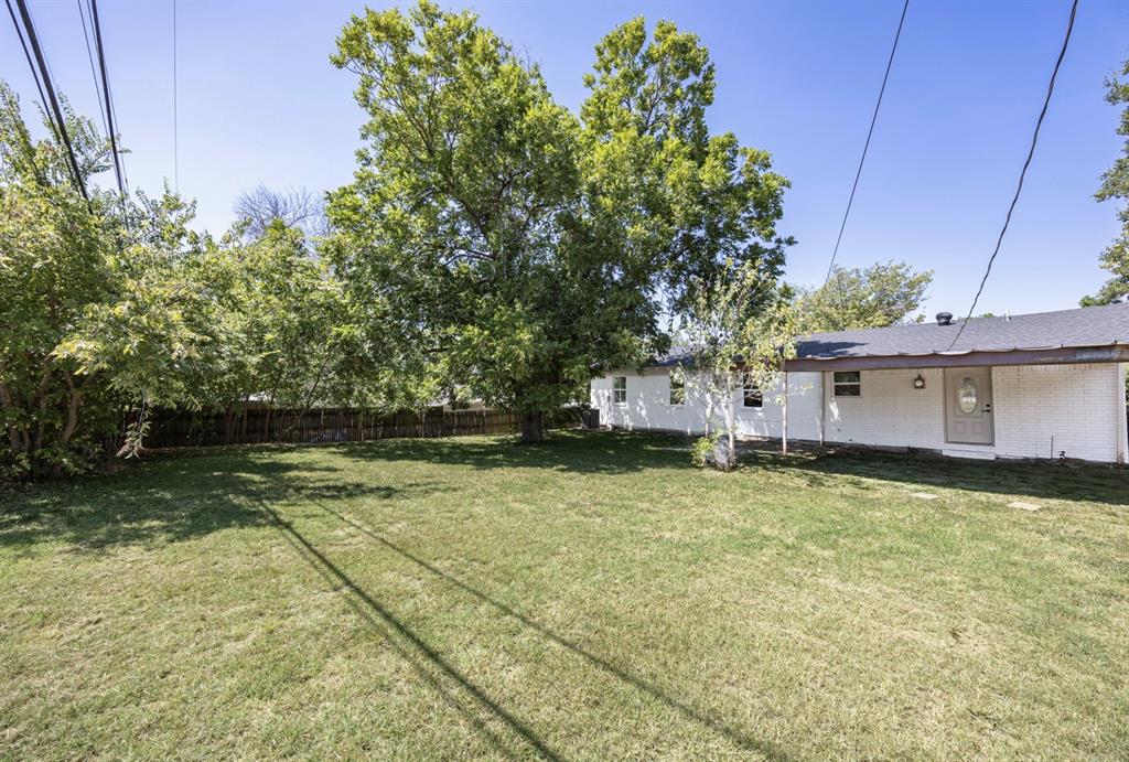 4504 Highland Lake Drive Property Photo 13
