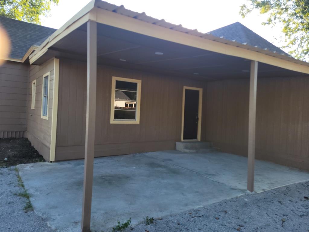1618 2nd Street Property Photo 14