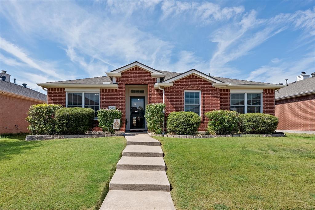 305 Cobblestone Drive Property Photo 1