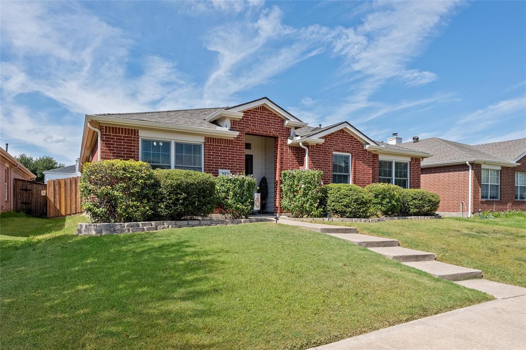 305 Cobblestone Drive Property Photo 1