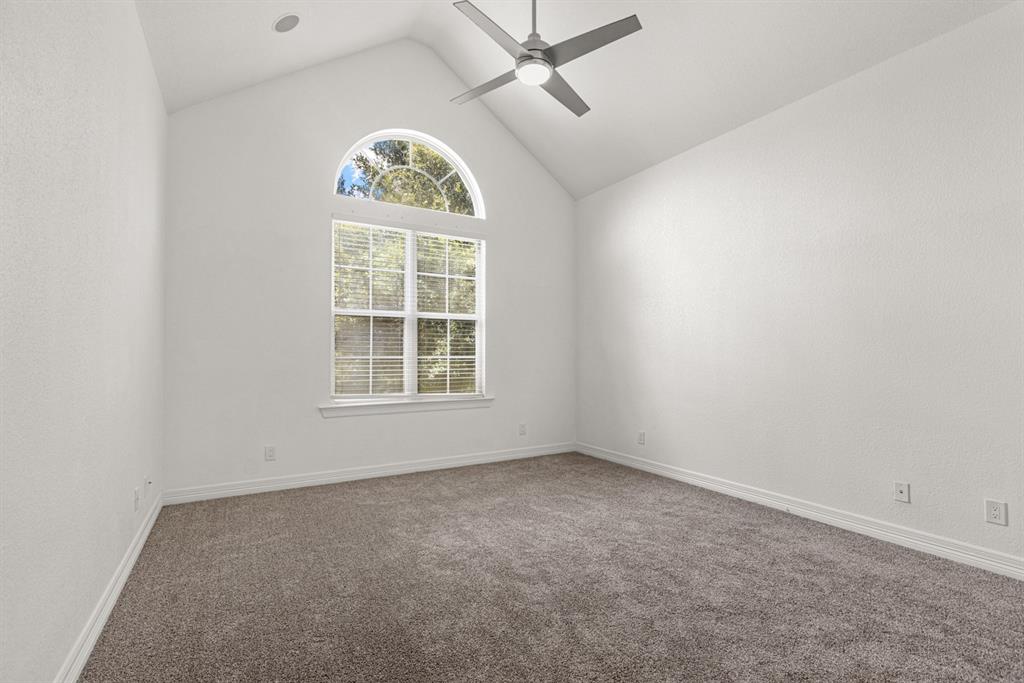 902 Saint George Place Property Photo 25