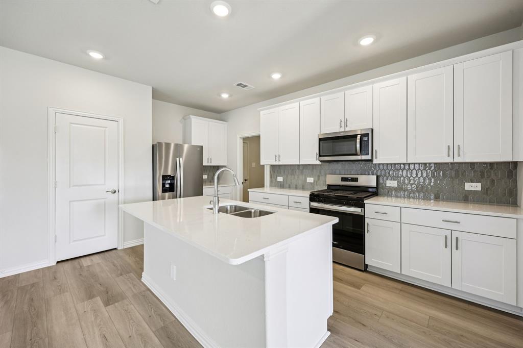 1613 Arches Road Property Photo 1