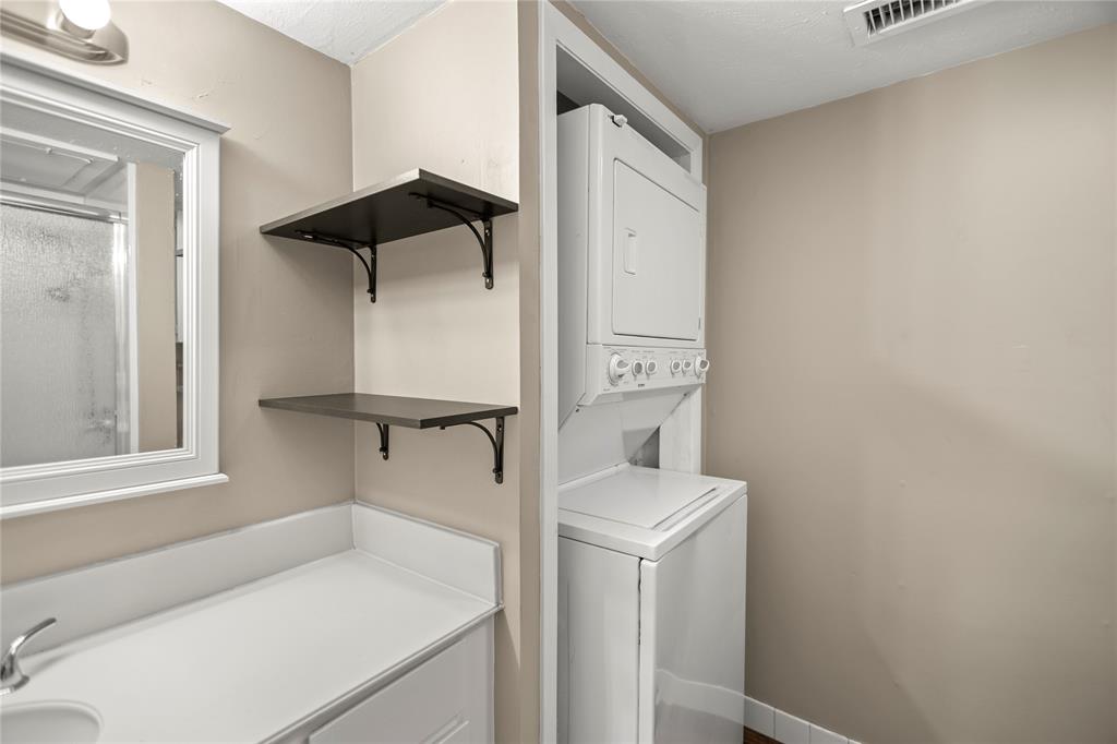5930 Birchbrook Drive 206 Property Photo 15