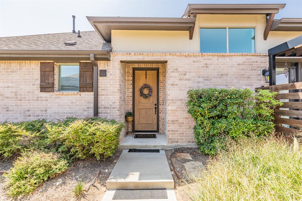 1634 Dewberry Lane Property Photo 4