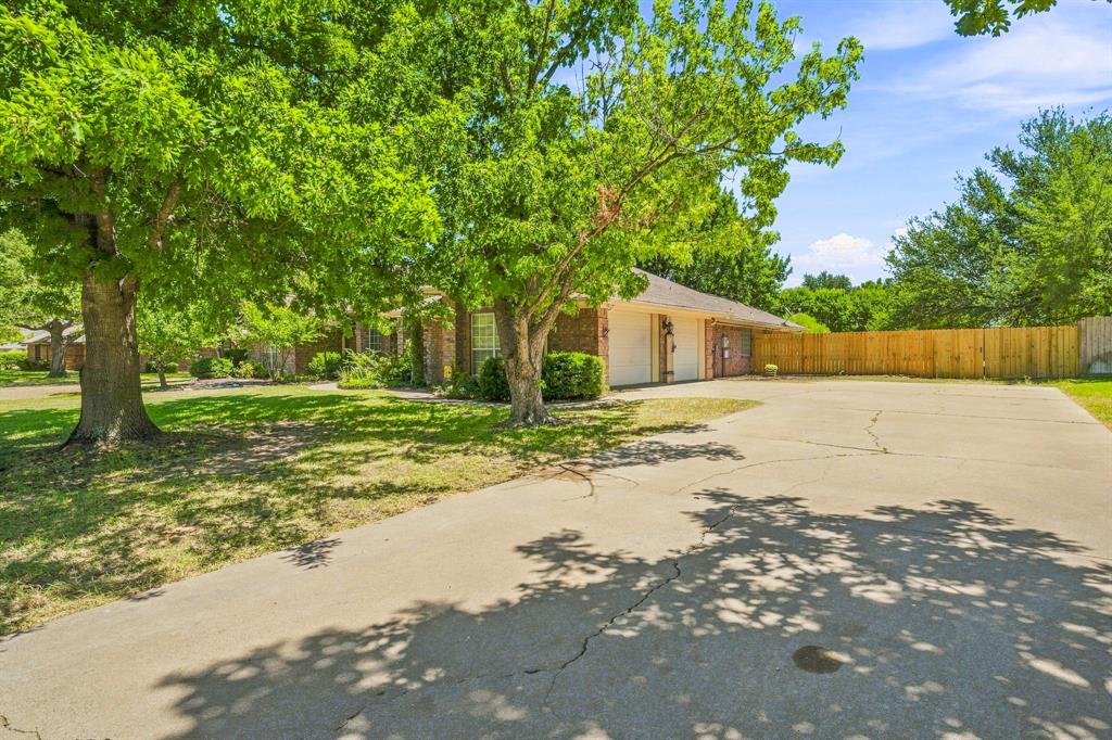 308 Tanglewood Trail Property Photo 5