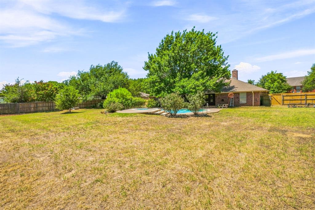 308 Tanglewood Trail Property Photo 34