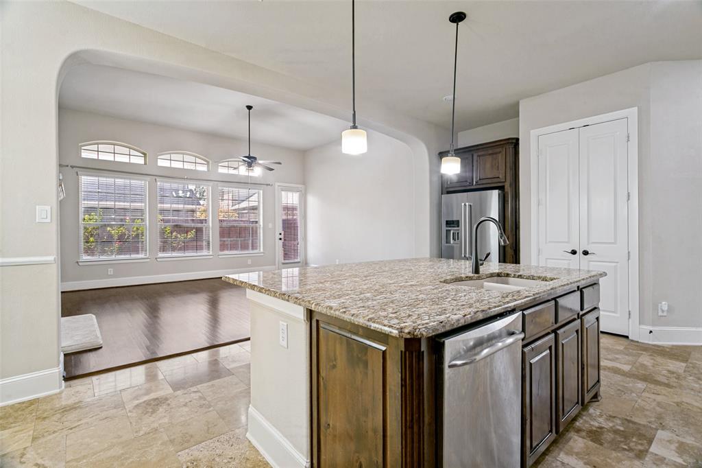 2508 Case Castle Court Property Photo 8