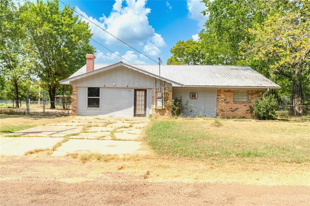 103 W Lide Street Property Photo 1