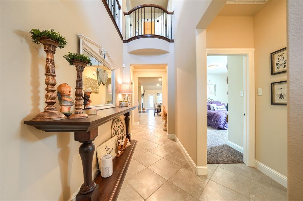 2406 Lucerne Drive Property Photo 4