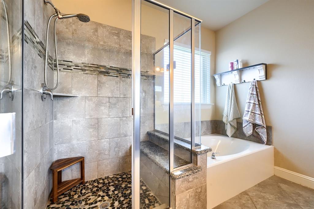 2406 Lucerne Drive Property Photo 27