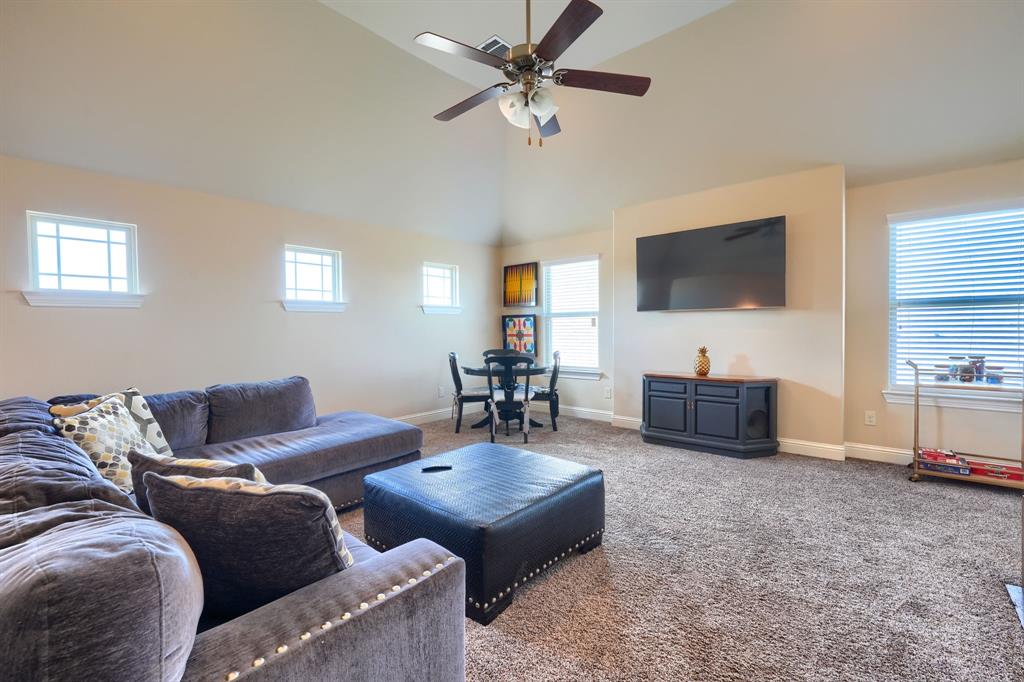 2406 Lucerne Drive Property Photo 29