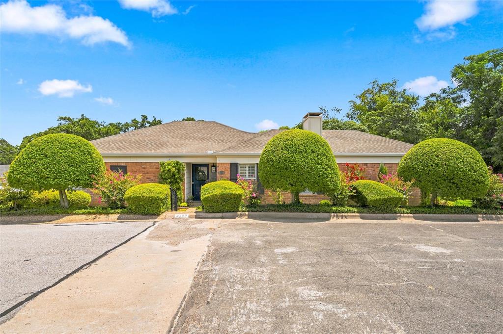3209 Creekwood Circle Property Photo 1