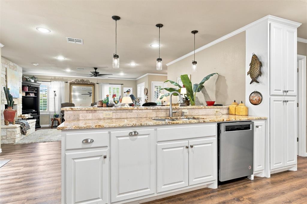 3209 Creekwood Circle Property Photo 6
