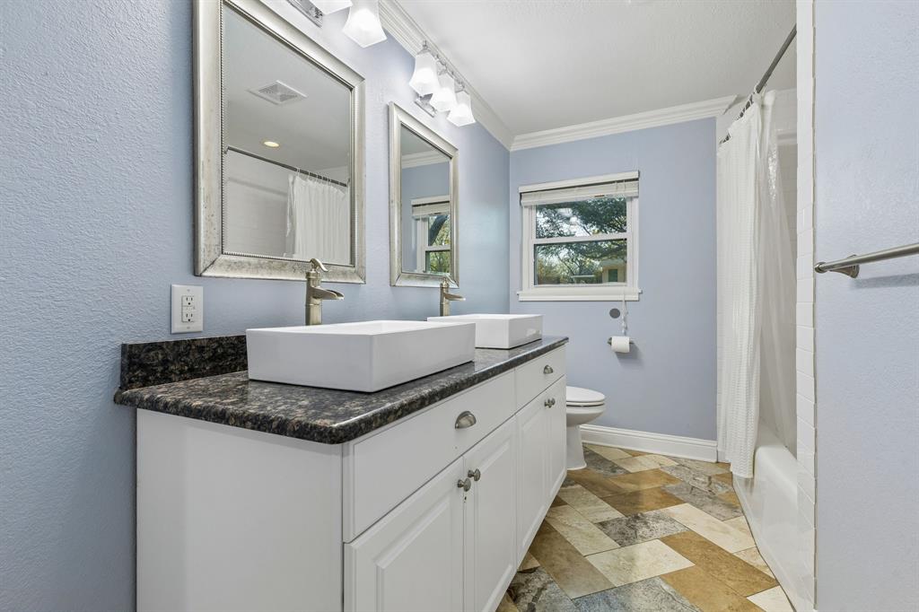 1828 Ems Road Property Photo 17