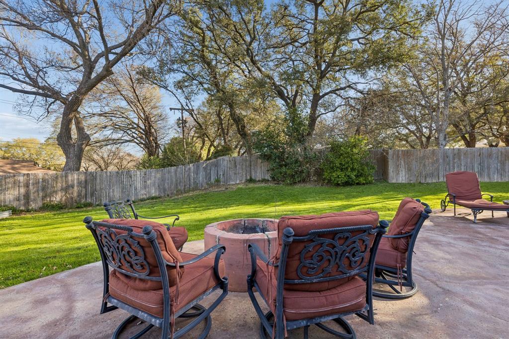 1828 Ems Road Property Photo 19