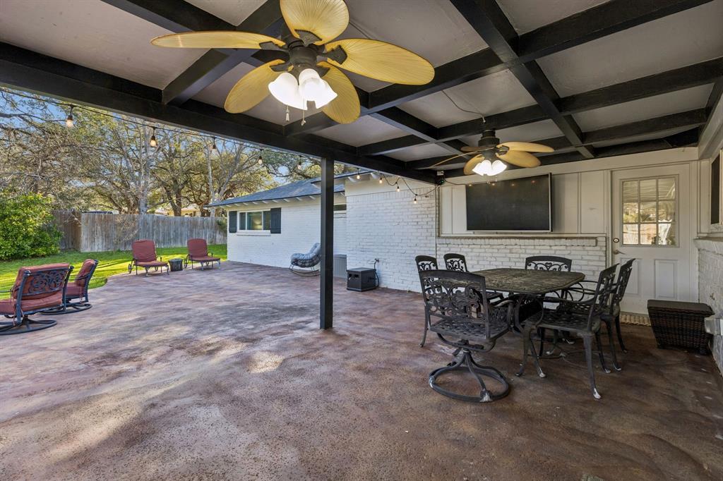 1828 Ems Road Property Photo 20