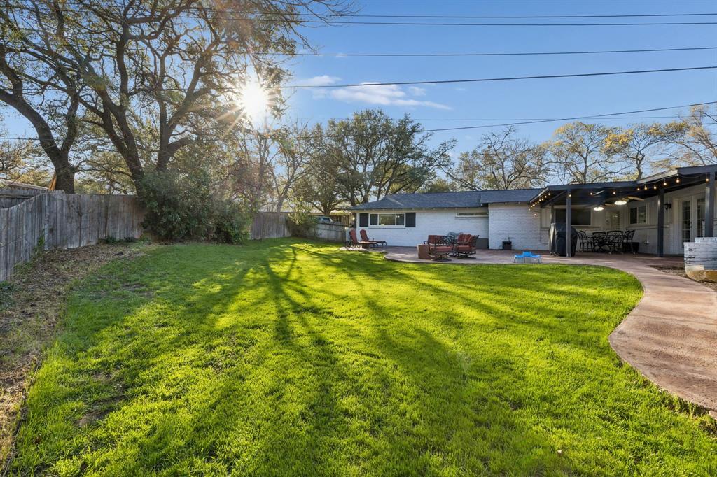 1828 Ems Road Property Photo 22